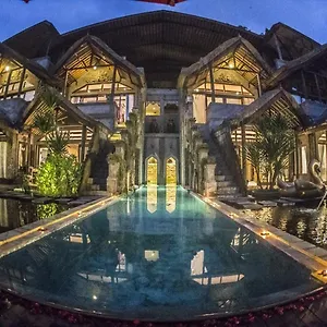 Avalon Castle & فيلة